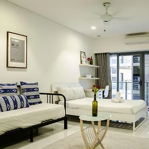 Mercu Summer Suite Klcc @ Penguin Homes Apartment